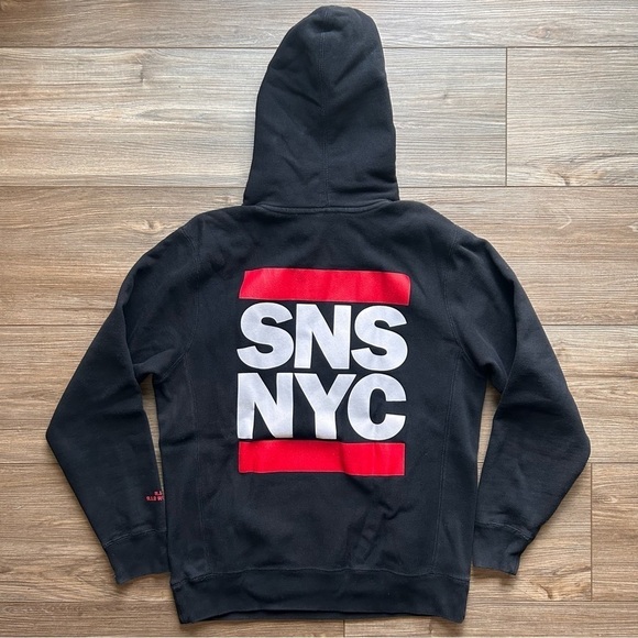 SNS | RUN DMC Heavyweight Limited Edition Black Hoodie (Small) - Picture 1 of 12
